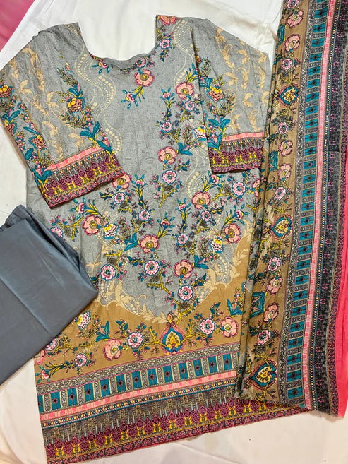 Aira Silver Bloom | Lawn Cotton Pakistani Suit Set