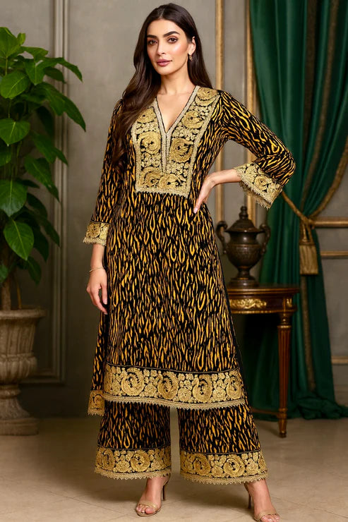 Royale Wild Tigress Ensemble